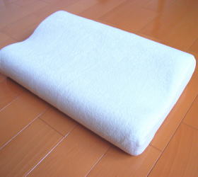 $B%7%j%+DcH?H/Km(B